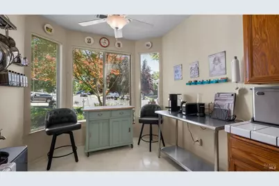 709 Palermo Drive, Suisun City, CA 94585 - Photo 21