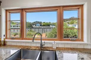 686 Hawthorne Dr, Tiburon, CA 94920 - Photo 23