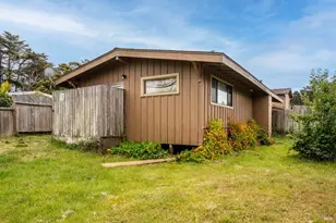 23800 N Hwy 1, Fort Bragg, CA 95437 - Photo 29