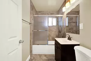 218 E Wyoming St, Fairfield, CA 94533 - Photo 21