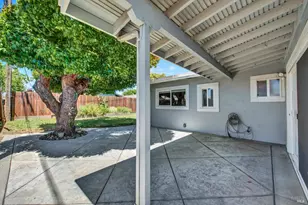 218 E Wyoming St, Fairfield, CA 94533 - Photo 33