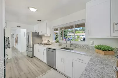 555 Arthur Street, Novato, CA 94947 - Photo 11
