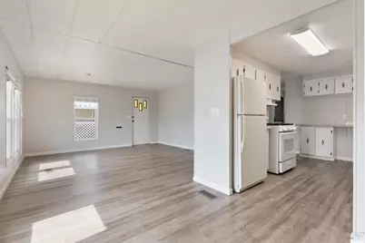 300 E H Street #128, Benicia, CA 94510 - Photo 7
