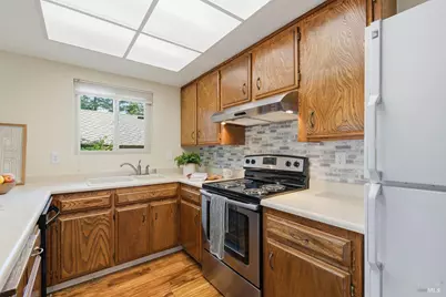 300 Los Alamos Road #104, Santa Rosa, CA 95409 - Photo 11