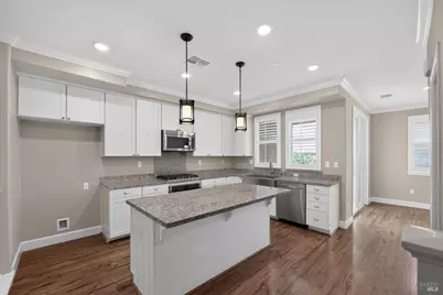 640 Jade Street, Petaluma, CA 94952 - Photo 15
