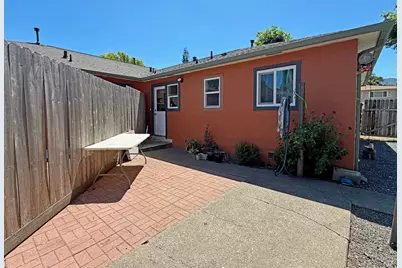 404 Plum Street, Ukiah, CA 95482 - Photo 13