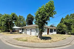 404 Plum St, Ukiah, CA 95482 - Photo 1