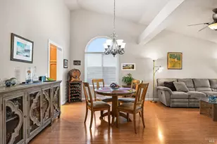9139 Piccadilly Cir, Windsor, CA 95492 - Photo 7