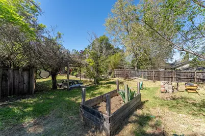 955 N Pine Street, Ukiah, CA 95482 - Photo 33