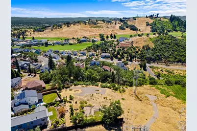 3687 Wyndemere Circle, Santa Rosa, CA 95403 - Photo 9