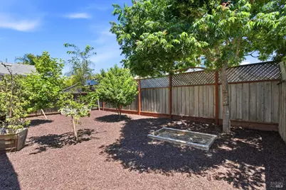 746 Fresno Avenue, Santa Rosa, CA 95407 - Photo 37