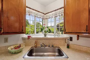 825 Madrone Rd, Glen Ellen, CA 95442 - Photo 19