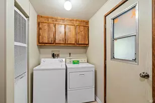 8009 Cliffrose St, Windsor, CA 95492 - Photo 17