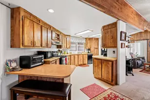 8009 Cliffrose St, Windsor, CA 95492 - Photo 13