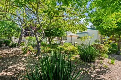 8009 Cliffrose Street, Windsor, CA 95492 - Photo 33