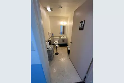 998 Broadway Street, Vallejo, CA 94590 - Photo 17