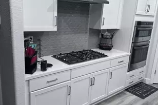 1535 Eisenhower Ct, Dixon, CA 95620 - Photo 9