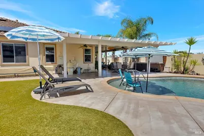 331 Frisbie Circle, Vacaville, CA 95688 - Photo 43