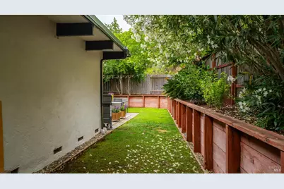 34 Brown Drive, Novato, CA 94947 - Photo 39