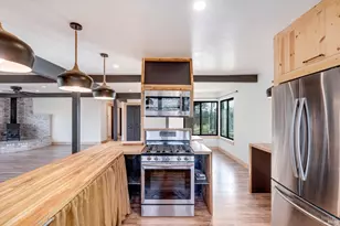 985 Gumview Rd, Windsor, CA 95492 - Photo 13