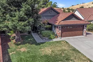 124 Pepperell Ct, Vacaville, CA 95688 - Photo 5