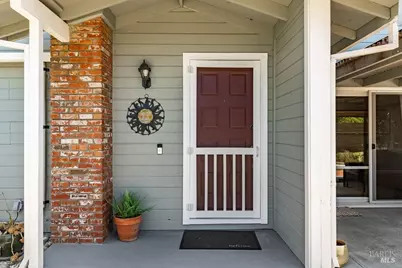 1736 Stuart Court, Benicia, CA 94510 - Photo 3