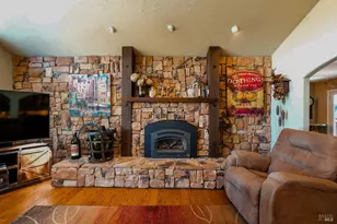 2049 W F St, Napa, CA 94558 - Photo 13