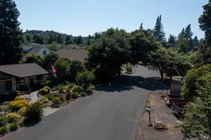 2049 W F St, Napa, CA 94558 - Photo 9