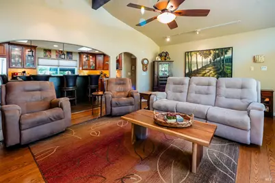 2049 W F Street, Napa, CA 94558 - Photo 15