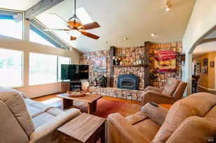 2049 W F St, Napa, CA 94558 - Photo 11