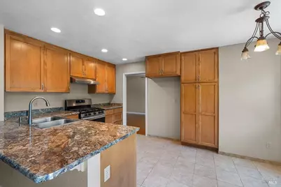 1938 Gambels Way, Santa Rosa, CA 95403 - Photo 3