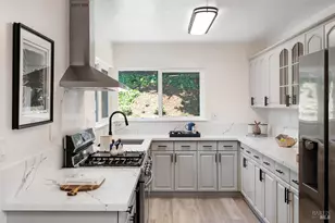 546 Pinewood Dr, San Rafael, CA 94903 - Photo 11