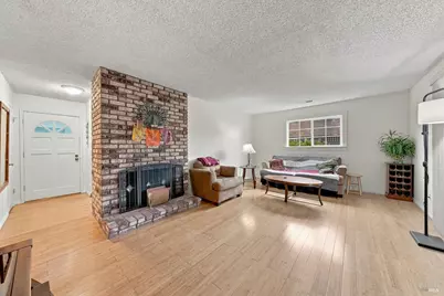 19295 Junipero Serra Drive, Sonoma, CA 95476 - Photo 9