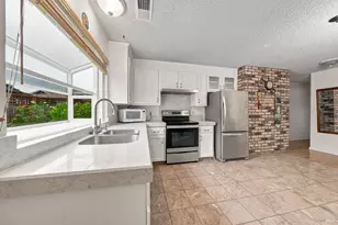 19295 Junipero Serra Dr, Sonoma, CA 95476 - Photo 13