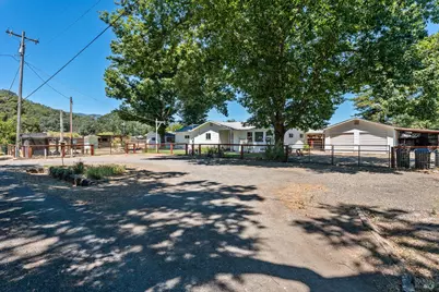 300 Bradford Lane, Hopland, CA 95449 - Photo 5
