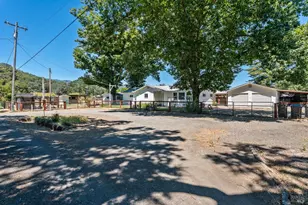 300 Bradford Ln, Hopland, CA 95449 - Photo 5