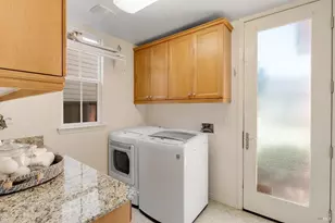 438 E Poplar St, Vallejo, CA 94592 - Photo 33