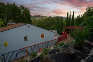 5595 Estates Dr, Oakland, CA 94618 - Photo 35