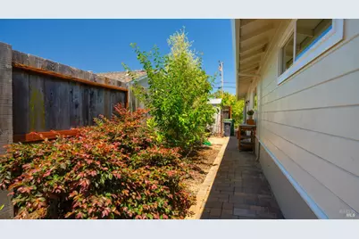 101 Meriam Drive, San Rafael, CA 94903 - Photo 43