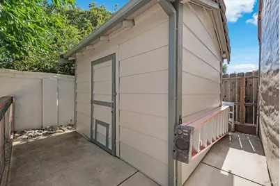 561 Shady Glen Avenue, Vacaville, CA 95688 - Photo 57