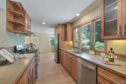 130 C Street, San Rafael, CA 94901 - Photo 11