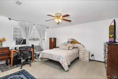 472 Newport Way, Vallejo, CA 94589 - Photo 13