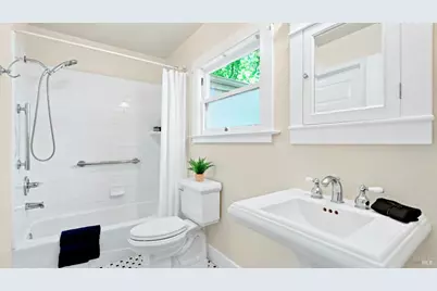 710 Cherry Street, Santa Rosa, CA 95404 - Photo 17