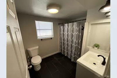 138 W 6th Street, Santa Rosa, CA 95401 - Photo 19