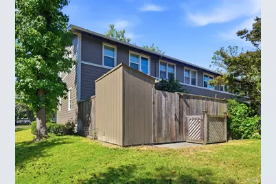 20 Livingston Court, Novato, CA 94949 - Photo 37