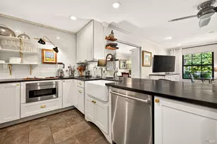 866 Princeton Dr, Sonoma, CA 95476 - Photo 9