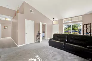 921 Topaz Cir, Vacaville, CA 95687 - Photo 13