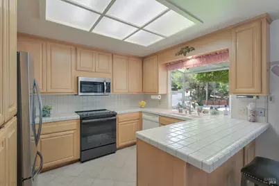 2040 Parrish Drive, Santa Rosa, CA 95404 - Photo 7