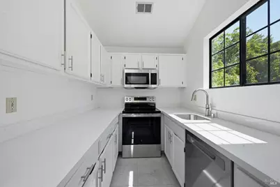 127 Golden Gate Circle, Napa, CA 94558 - Photo 7