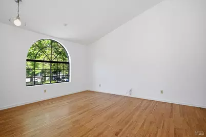 127 Golden Gate Circle, Napa, CA 94558 - Photo 9